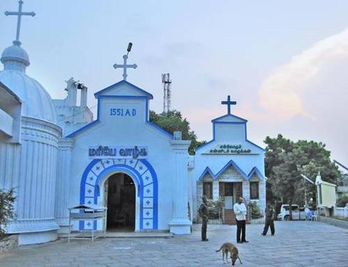 Holy hideout: The 16th-Century Shrine of Our Lady of Health on Chinnamalai, or Little Mount, a rocky knoll in Chennai. St Thomas’s tiny private cave has been preserved underneath this chapel. Photo: Zac O'Yeah